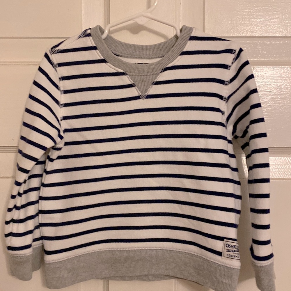 Boys 4T Osh Kosh sweatshirt